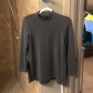 Club Monaco side sit top